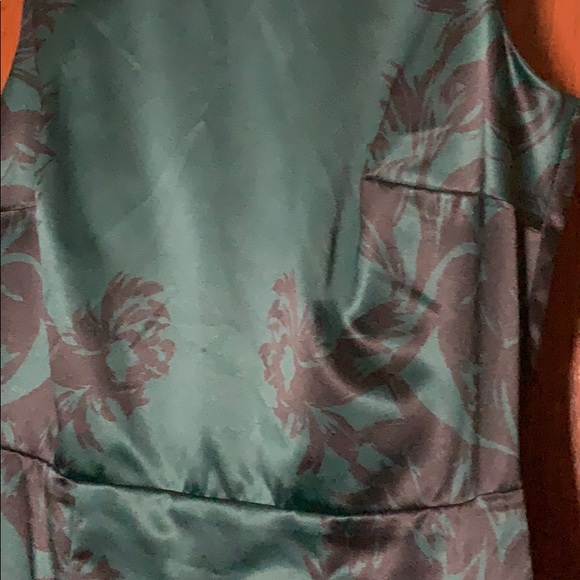 Satin Green and Black sheath dress - Picture 2 of 3